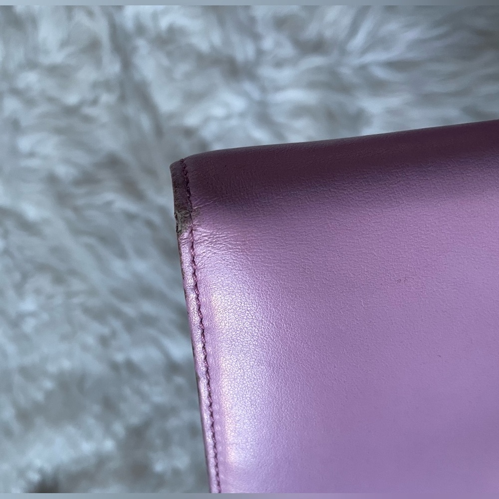 SALVATORE FERRAGAMO✨ LILAC WALLET - Picture 5 of 11